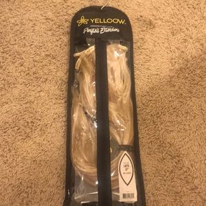 Yelloow brand hair extensions / make an offer 😊